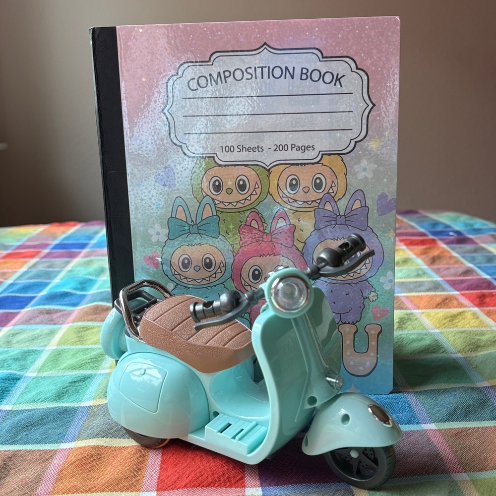 🛵👹🛵  LABUBU NOTEBOOK & SCOOTER 🛵 - Picture 4 of 16